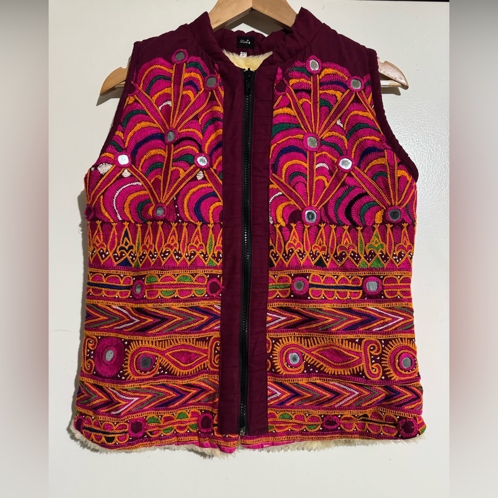 Aliahs Burgundy and Cream Fleece-Lined embroidered Vest Large made in India